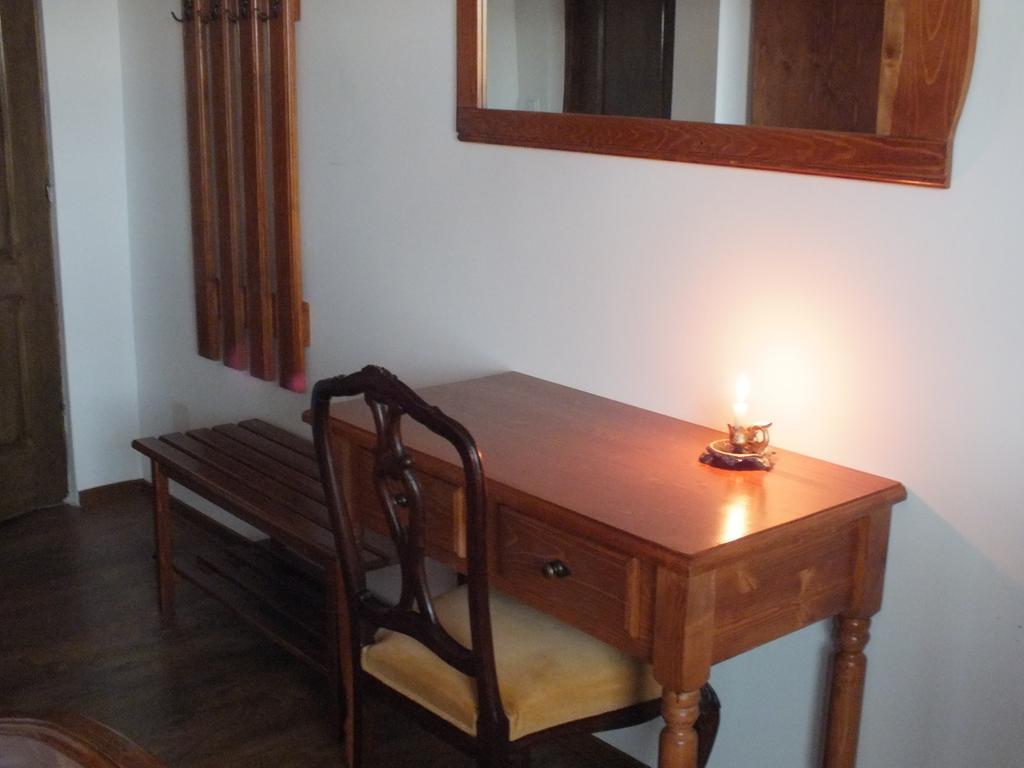 Camere De Inchiriat Onelia Alba Iulia Exterior foto